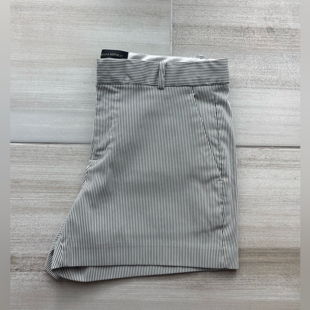 Banana Republic Monochrome Striped Dress Shorts
